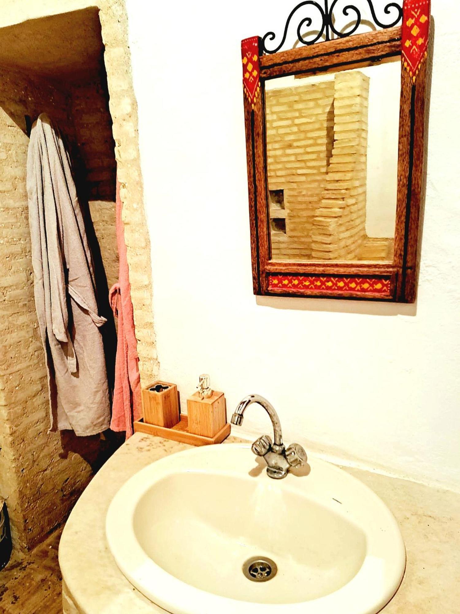 Maison De Vacances "Dar Khalifa" Tozeur Bagian luar foto